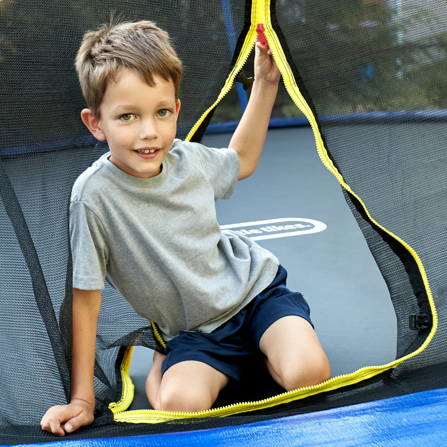 Little Tikes Mega 15-foot Trampoline - Image 4