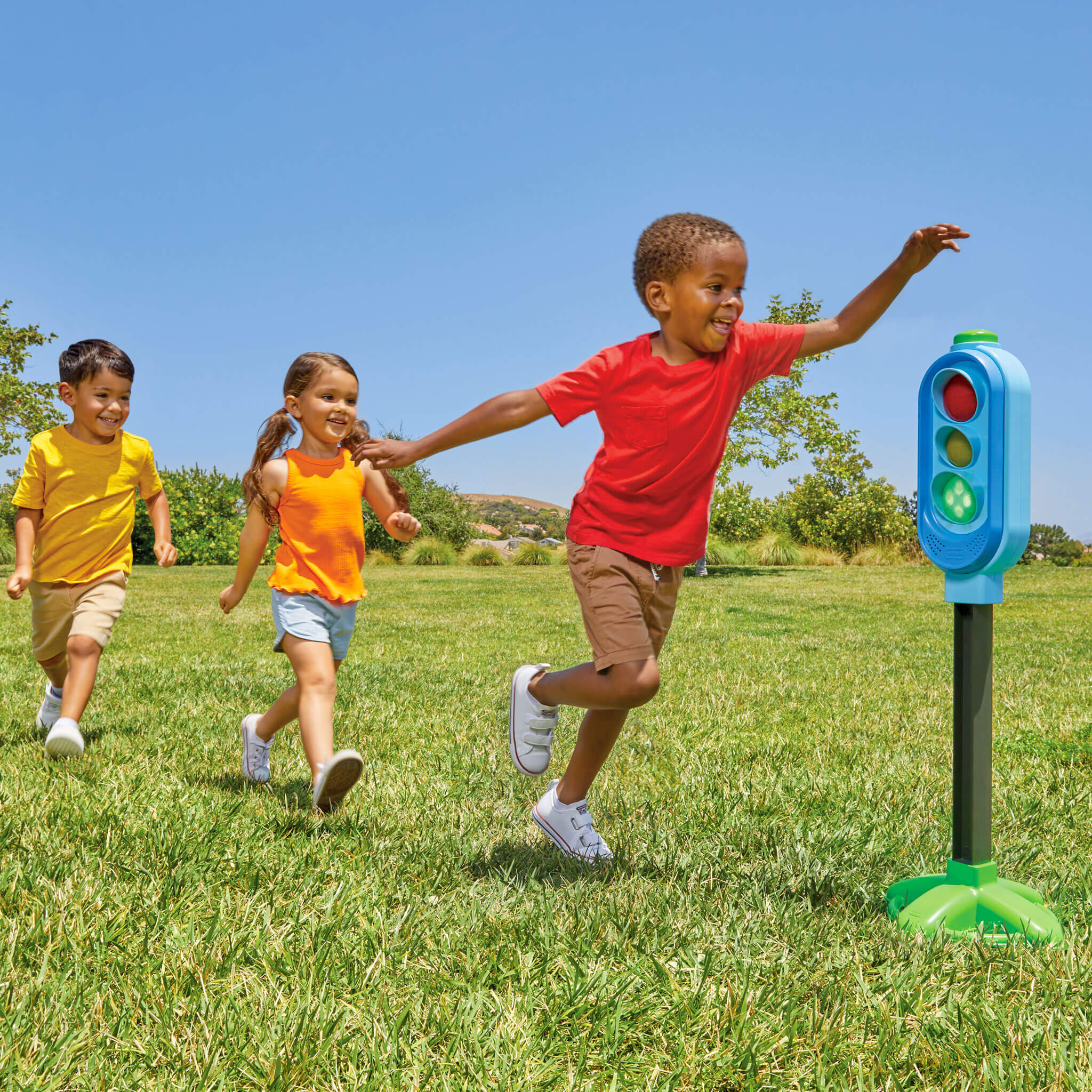 Little Tikes Red Light Green Light Toy - Image 2